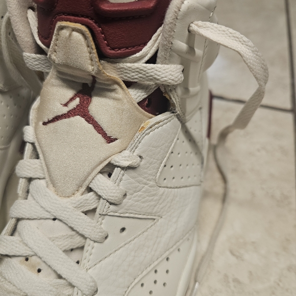 Air Jordan 6 Retro Maroon Nike 8 - Picture 4 of 10